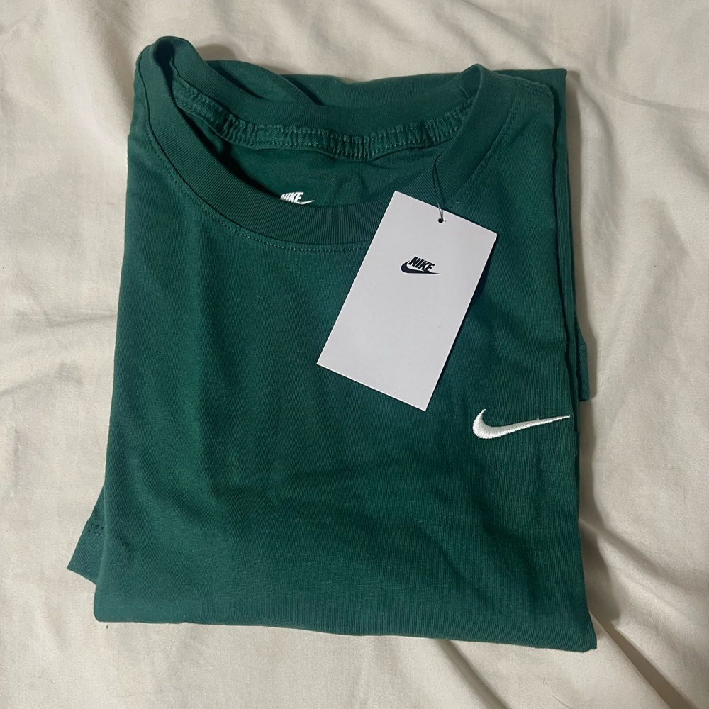 Nike tee shirt
